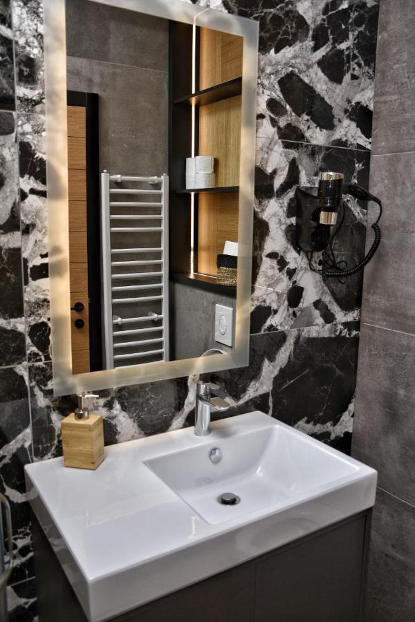 קולאסין Wild Beauty Apartment-Modern Mountain 2 מראה חיצוני תמונה